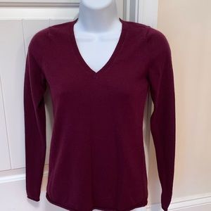 Gap Long sleeves Sweater/Blouse
